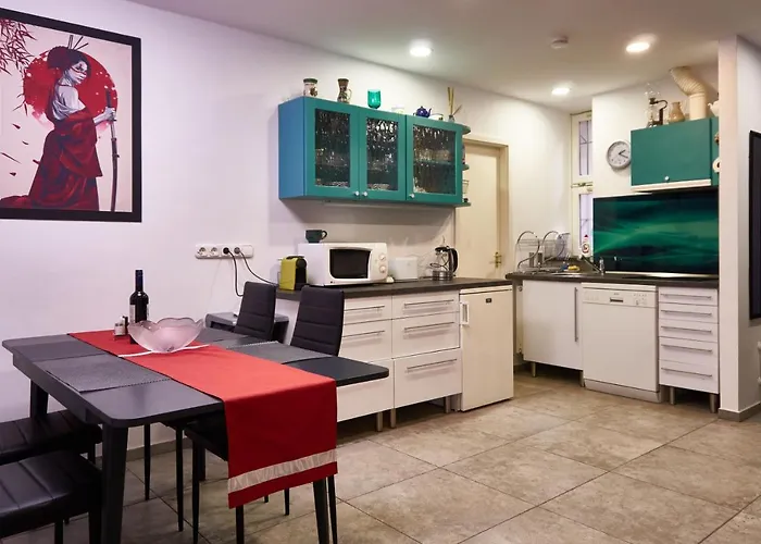 Ili Apartment
